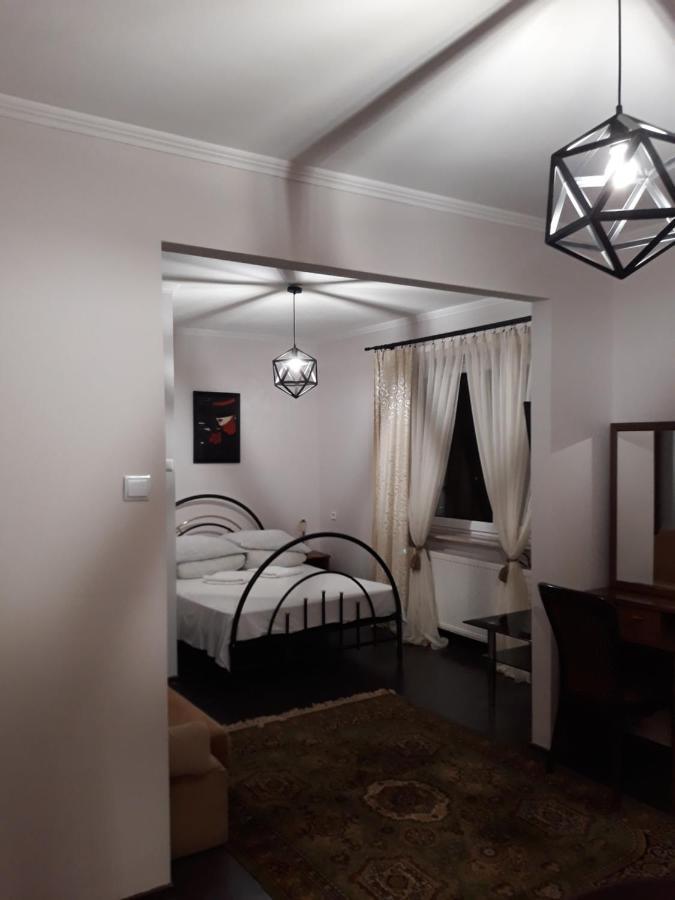 Fantazja - Restauracja I Noclegi Радом Екстериор снимка