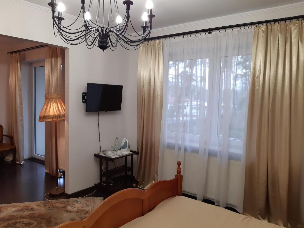 Fantazja - Restauracja I Noclegi Радом Екстериор снимка
