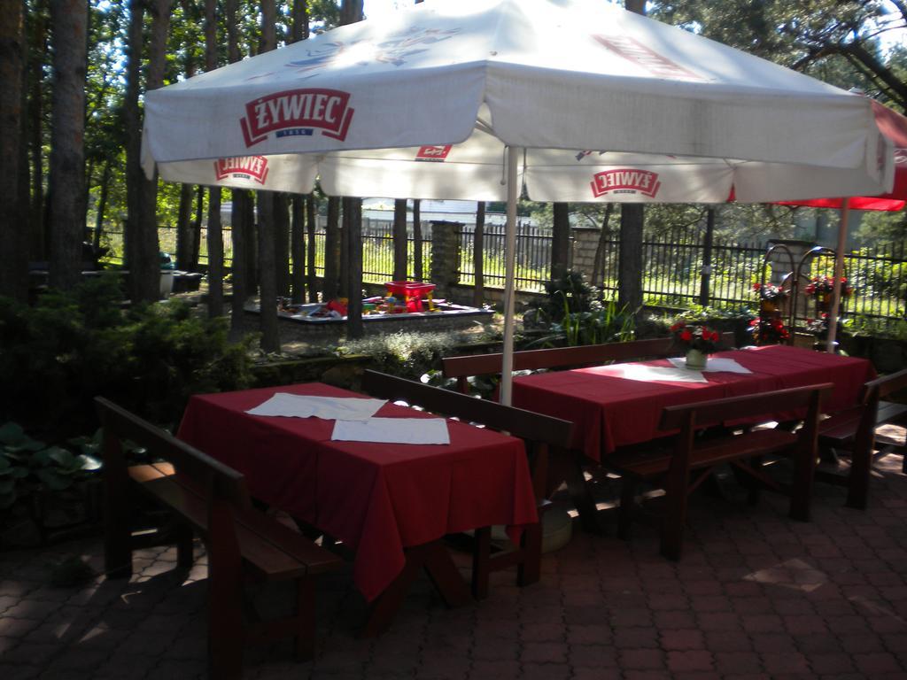 Fantazja - Restauracja I Noclegi Радом Екстериор снимка